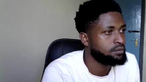 Snapshot of blakmoufaka chatting on 09-10-25, 05:51 blakmoufaka online show from 09-10-25, 05:51