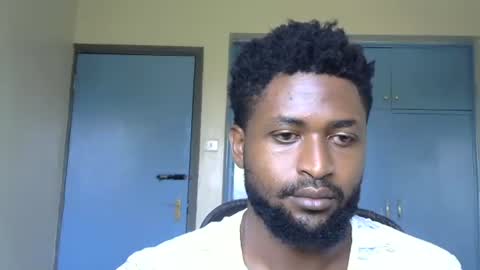 Snapshot of blakmoufaka chatting on 09-17-25, 05:53 blakmoufaka online show from 09-17-25, 05:53