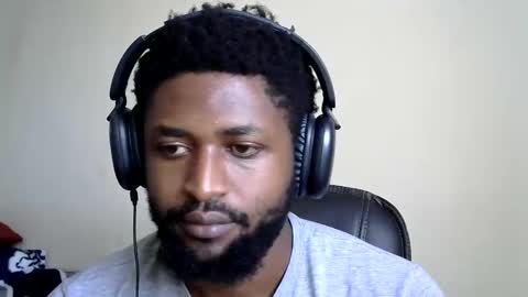 Snapshot of blakmoufaka chatting on 11-18-25, 05:01 blakmoufaka online show from 11-18-25, 05:01