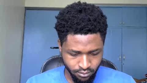 Snapshot of blakmoufaka chatting on 11-19-25, 04:12 blakmoufaka online show from 11-19-25, 04:12