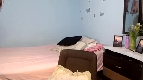 blakwhitebig21 online show from 02-20-25, 08:58