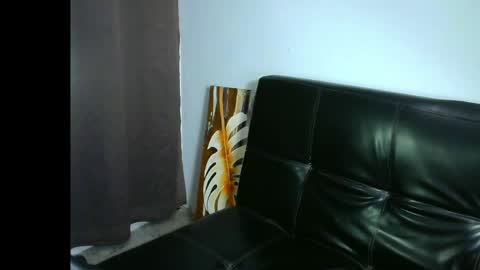 Snapshot of blase1222 chatting on 06-05-26, 06:52 blase1222 online show from 06-05-26, 06:52