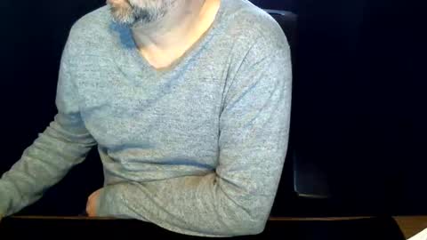 Snapshot of blaxxxima chatting on 03-04-25, 03:26 blaxxxima online show from 03-04-25, 03:26