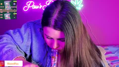 Pau online show from 12-23-25, 12:08