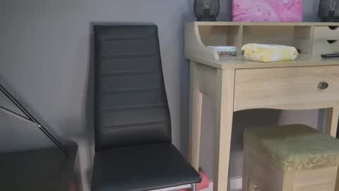 blearalin online show from 10-14-25, 04:41