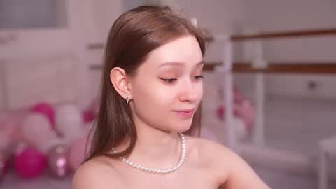 Snapshot of bless_sheila chatting on 10-25-25, 07:52 SHEILA online show from 10-25-25, 07:52