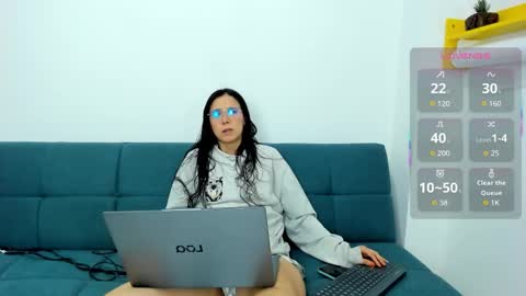 Snapshot of blessedguy_1 chatting on 10-21-25, 10:43 blessedguy_1 online show from 10-21-25, 10:43