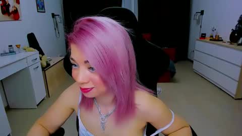 Snapshot of blinkofeyes chatting on 12-02-24, 03:37 Nicole online show from 12-02-24, 03:37