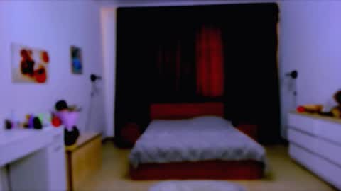 Snapshot of blinkofeyes chatting on 09-18-25, 12:29 Nicole online show from 09-18-25, 12:29