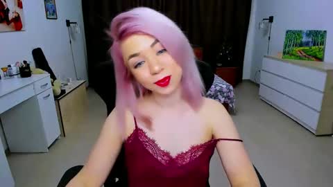 Nicole online show from 12-16-24, 07:37