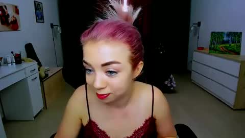 Nicole online show from 12-20-24, 07:12