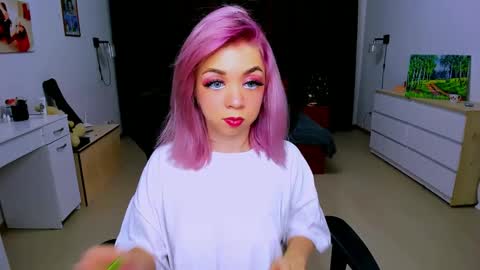 Nicole online show from 12-29-24, 01:38