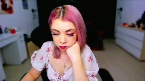 Nicole online show from 01-15-25, 07:48