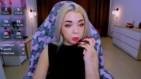 Nicole online show from 03-05-25, 06:44