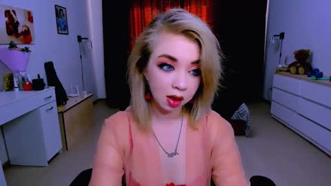 Nicole online show from 09-30-25, 07:24