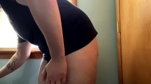 Blissful Foxtrot online show from 04-27-26, 02:15