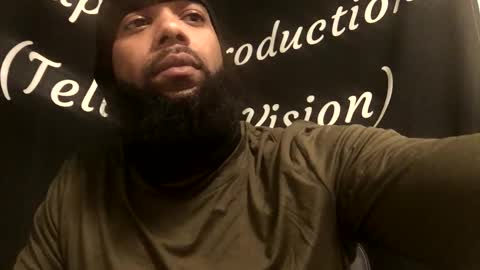 Snapshot of blksurfher chatting on 01-04-25, 12:37 blksurfher online show from 01-04-25, 12:37