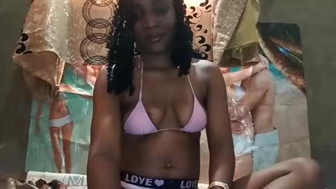 Lola online show from 02-19-26, 10:22