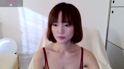 Snapshot of blon_kater chatting on 12-30-24, 05:48 YoYo online show from 12-30-24, 05:48