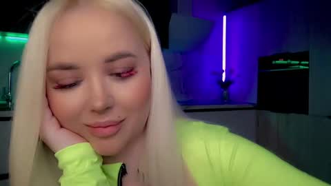 Lana online show from 03-06-25, 09:14