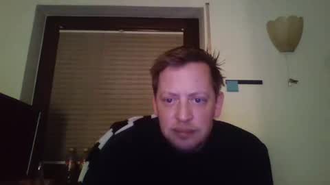 Snapshot of blonde32m chatting on 01-02-25, 05:46 blonde32m online show from 01-02-25, 05:46