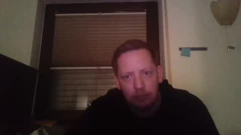 Snapshot of blonde32m chatting on 01-15-25, 05:29 blonde32m online show from 01-15-25, 05:29