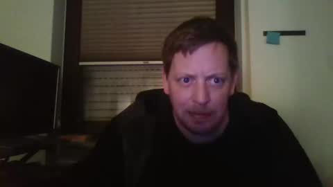 Snapshot of blonde32m chatting on 02-08-25, 12:38 blonde32m online show from 02-08-25, 12:38