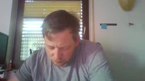 Snapshot of blonde32m chatting on 10-18-25, 11:55 blonde32m online show from 10-18-25, 11:55