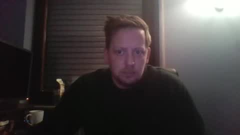 Snapshot of blonde32m chatting on 01-17-26, 04:43 blonde32m online show from 01-17-26, 04:43