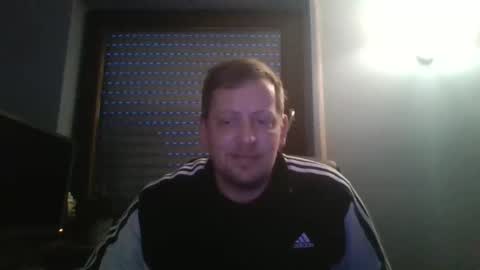 Snapshot of blonde32m chatting on 02-20-26, 05:02 blonde32m online show from 02-20-26, 05:02