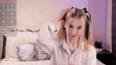 Snapshot of blonde_lotos chatting on 02-27-25, 12:23 Kate and Mary online show from 02-27-25, 12:23