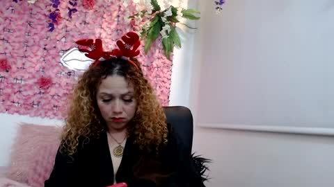 blonde_squirt_ online show from 12-18-24, 03:58