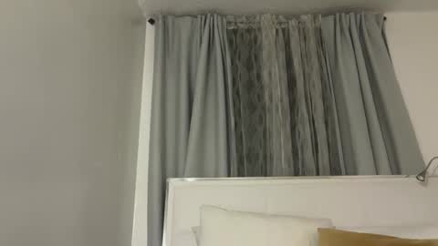 blondebunny999 online show from 04-28-26, 02:27