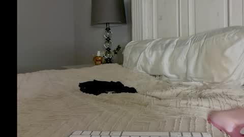Snapshot of blondechristine99 chatting on 10-20-25, 03:07 blondechristine99 online show from 10-20-25, 03:07