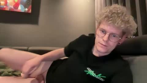 Sven online show from 11-22-25, 09:36