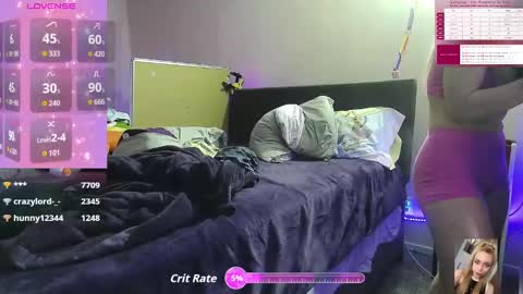 Snapshot of blondiebubblebooty chatting on 09-21-25, 01:18 Bubbles online show from 09-21-25, 01:18