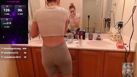 Bubbles online show from 10-27-25, 01:31