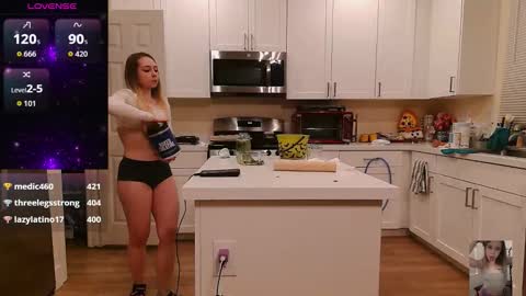 Bubbles online show from 10-31-25, 12:17