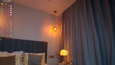 Snapshot of blondiemermaid chatting on 09-10-25, 11:27 Mia online show from 09-10-25, 11:27