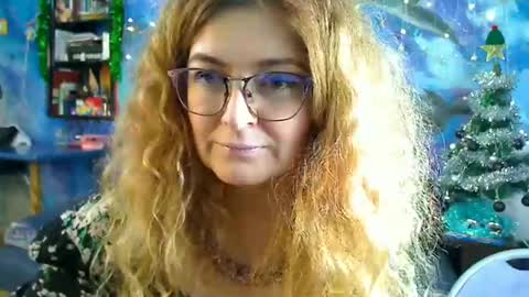 Snapshot of blondmilfs chatting on 01-05-25, 07:28 BlondMILfs online show from 01-05-25, 07:28