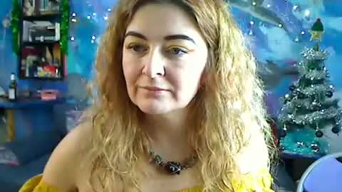 Snapshot of blondmilfs chatting on 01-06-25, 10:47 BlondMILfs online show from 01-06-25, 10:47