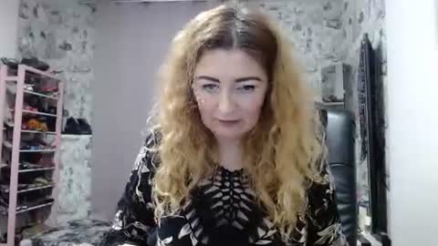 Snapshot of blondmilfs chatting on 01-09-25, 09:05 BlondMILfs online show from 01-09-25, 09:05
