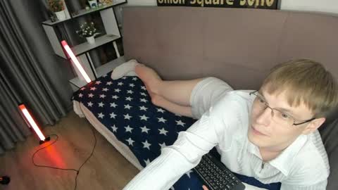 Snapshot of blondvibe chatting on 05-16-26, 09:13 Alik online show from 05-16-26, 09:13