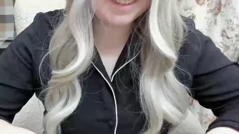 Snapshot of blondymargaret chatting on 03-08-25, 04:17 blondymargaret online show from 03-08-25, 04:17