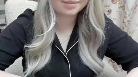 Snapshot of blondymargaret chatting on 03-08-25, 07:20 blondymargaret online show from 03-08-25, 07:20