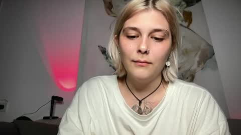 Ella online show from 07-06-26, 05:04