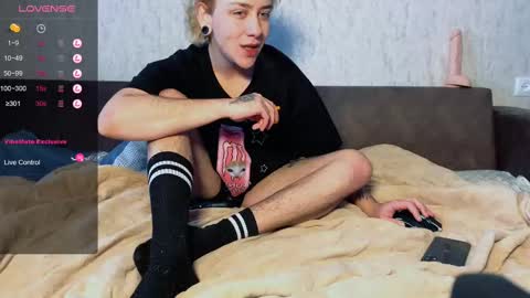 Snapshot of blooming_soul chatting on 02-21-25, 01:55 blooming_soul online show from 02-21-25, 01:55