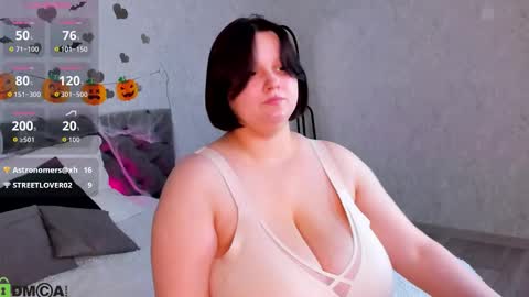 Snapshot of blossom_sonya chatting on 10-30-25, 01:07 Sonya GTM2 TuWeThFrSaSu 0900am-1500pm online show from 10-30-25, 01:07