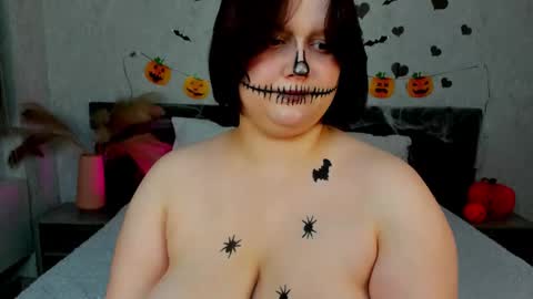 Snapshot of blossom_sonya chatting on 10-31-25, 01:50 Sonya GTM2 TuWeThFrSaSu 0900am-1500pm online show from 10-31-25, 01:50