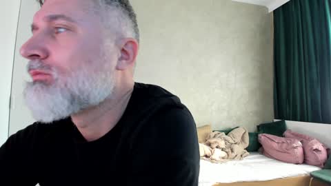 Snapshot of blowmyxxl chatting on 01-05-25, 11:59 Nico online show from 01-05-25, 11:59